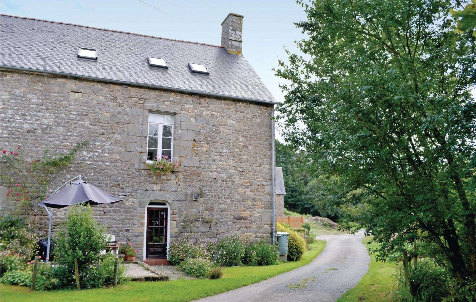Holiday home Bonnemain QR-1601 Extérieur photo