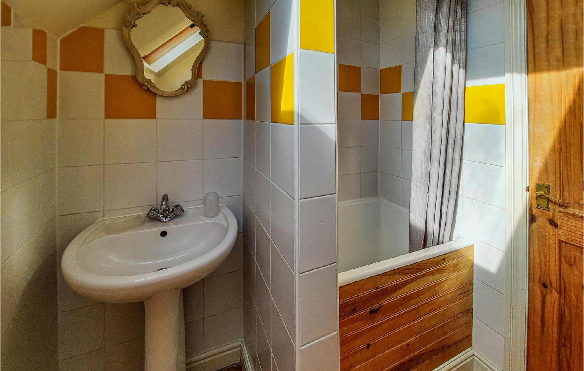 Holiday home Bonnemain QR-1601 Chambre photo